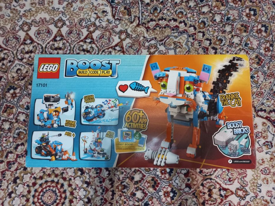 набор LEGO BOOST 17101