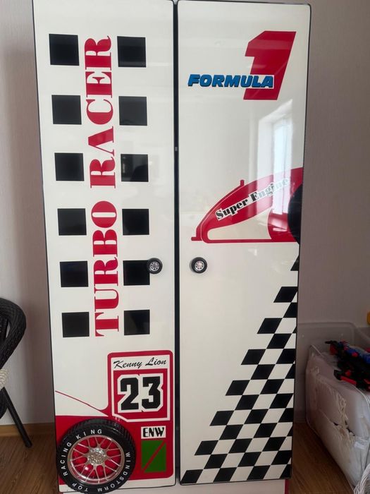 Мебель в детскую комнату