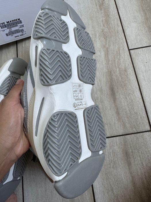 Steve Madden - 39-ти номер