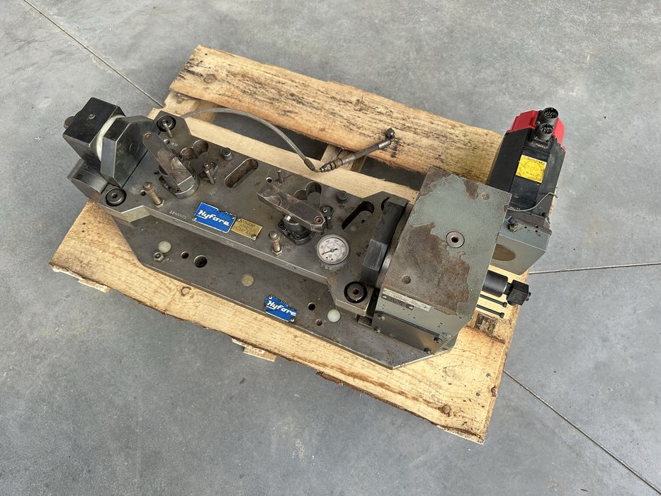 4-та ос CNC Делителен апарат въртяща маса ЦПУ Fanuc AC