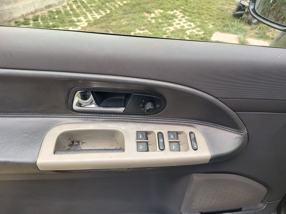 Volkswagen Sharan 2005 diesel, 3.019 € — imagine 5