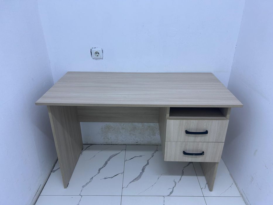 Продам стол парта офисная