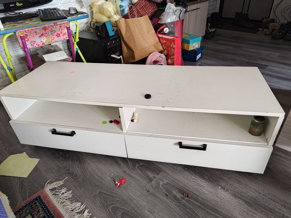 Тумба под телевизор