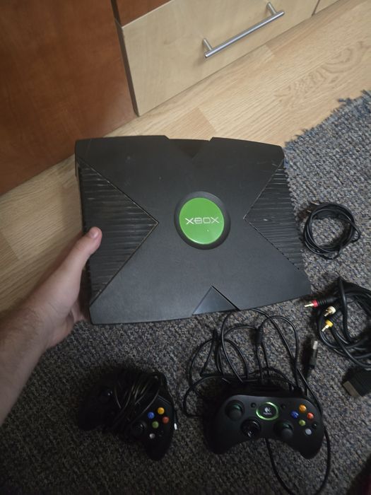 Consola Xbox Clasic si Manete