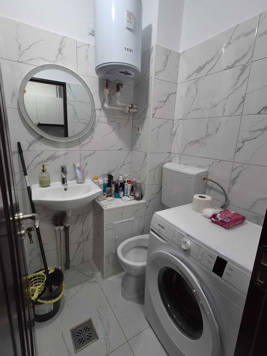 Proprietar. Vand garsoniera MODERNA,renovata de la zero. Zona Viaduct,micro 14