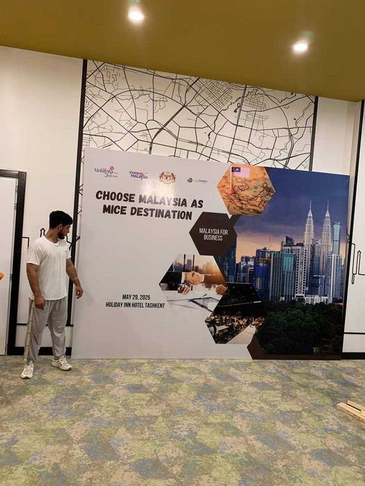 Баннер, оракал, объемные буквы, выставочные стенды, Прессвол стенд