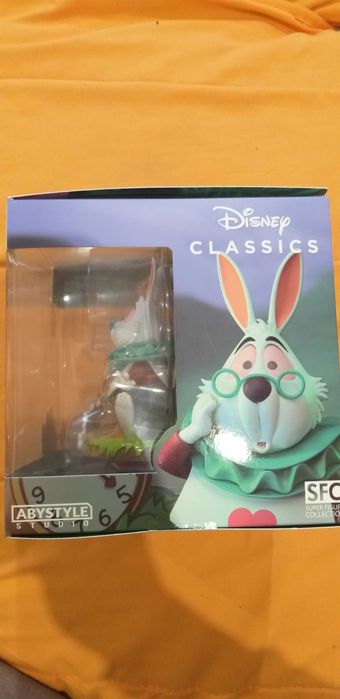 Алиса в станата на чудесата Белият заек Дисни колекционерска  фигурка