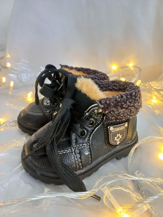 для New Born чёрная ботинка и Gucci