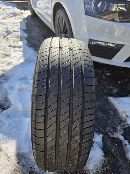 Vând cauciucuri vara