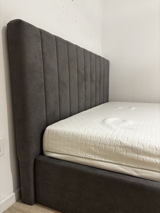 Pat matrimonial cu saltea Wellpure 160 si lada