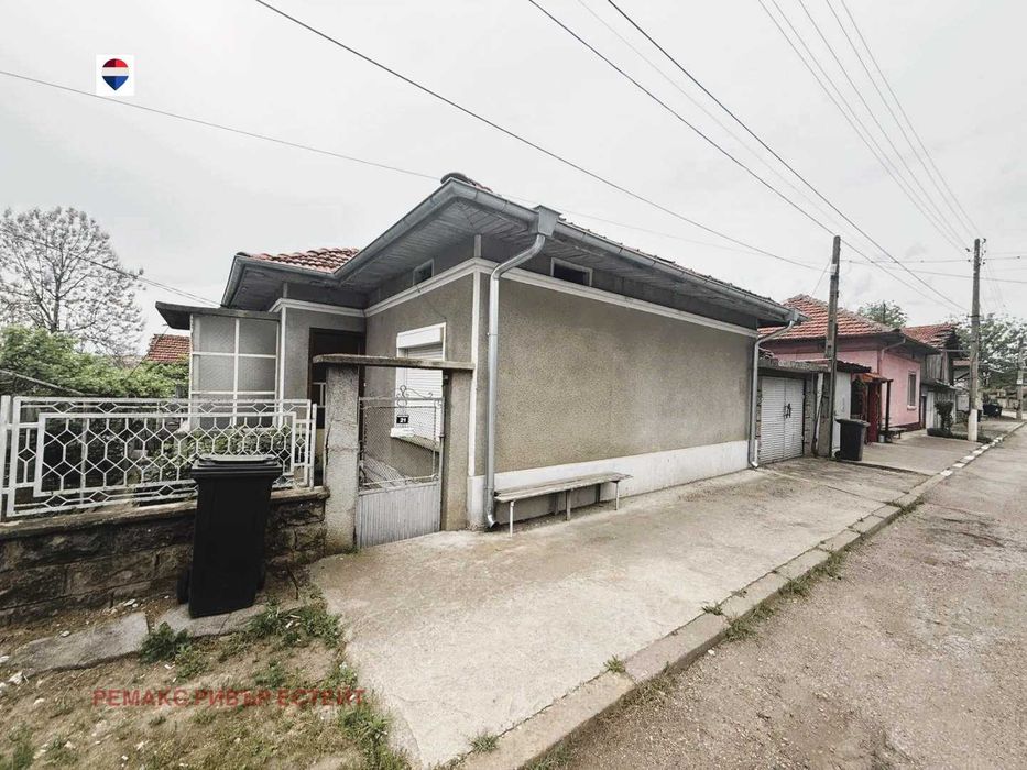 Къща за продажба в гр. Бяла