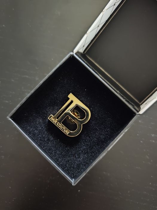 Оригинална Balmain брошка