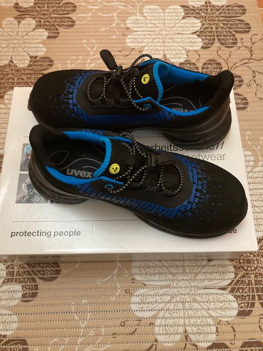 Bocanci protecție Uvex