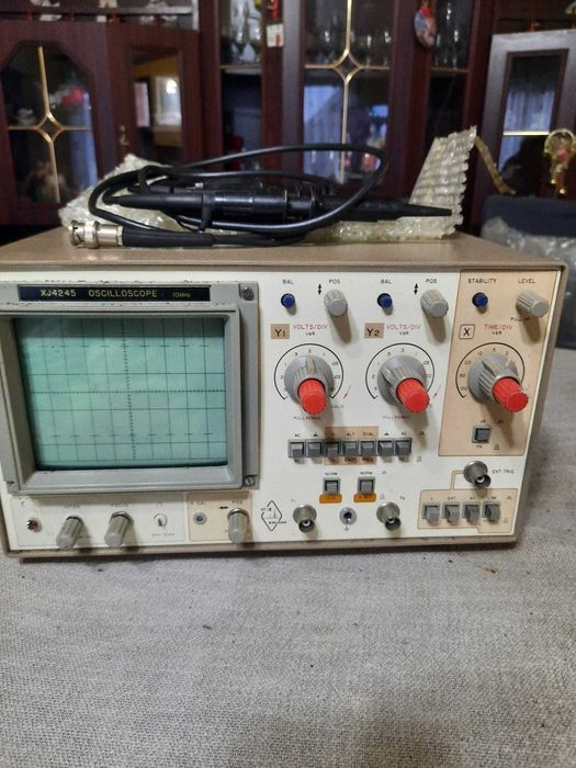 Vând osciloscop XJ4245 nou sigilat nefolosit