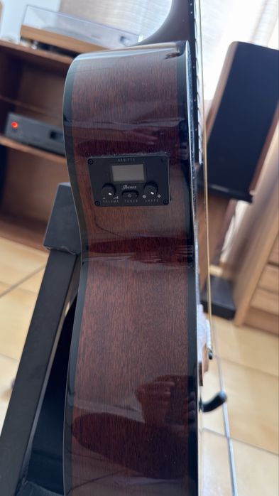 Електро-акустична китара Ibanez - AEG70 в гаранция + Стойка за китара  Ibanez ST201