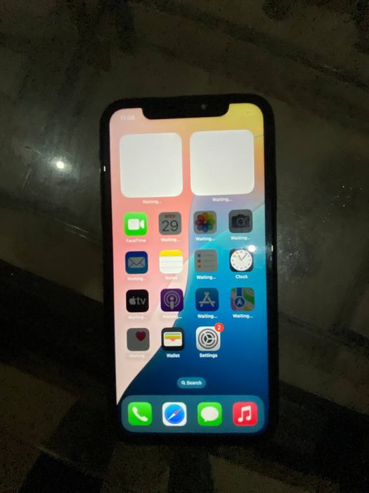 Iphone xr 64 gb 77% batareyyya tel trubdi