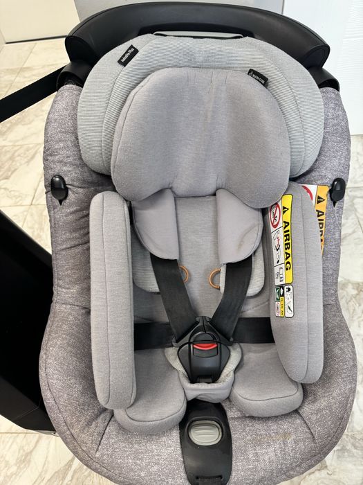 Столче за кола Maxi Cosi Axissifix