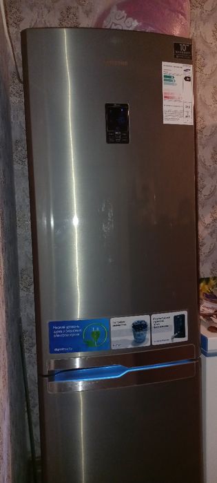 Продаю холодильник