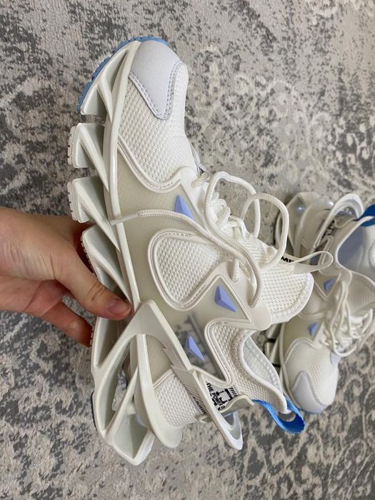 Продам мужские кроссы