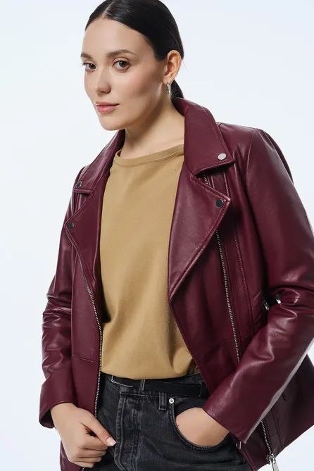 Кожаная куртка 46-48 размер