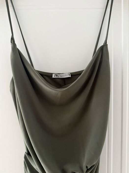 Платье обтягивающее Zara