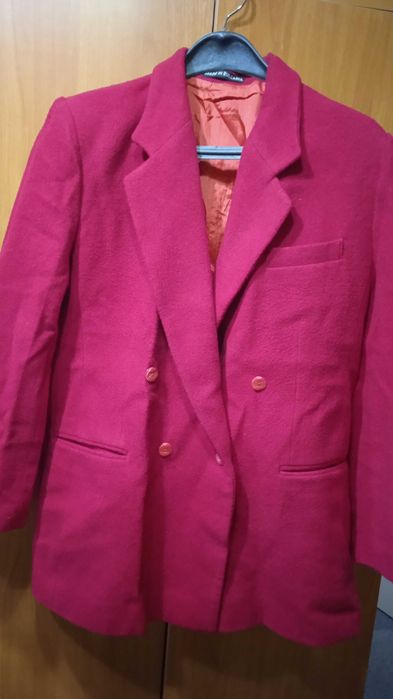 Дамско сако червено