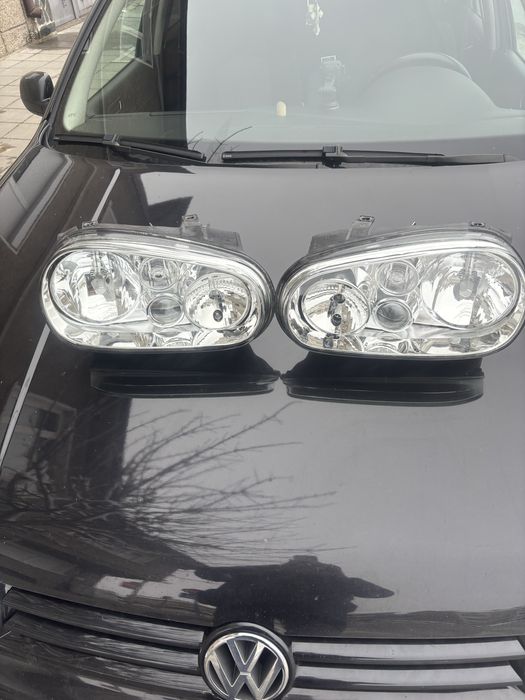 Фарове комплек зе Голф 4 2броя
