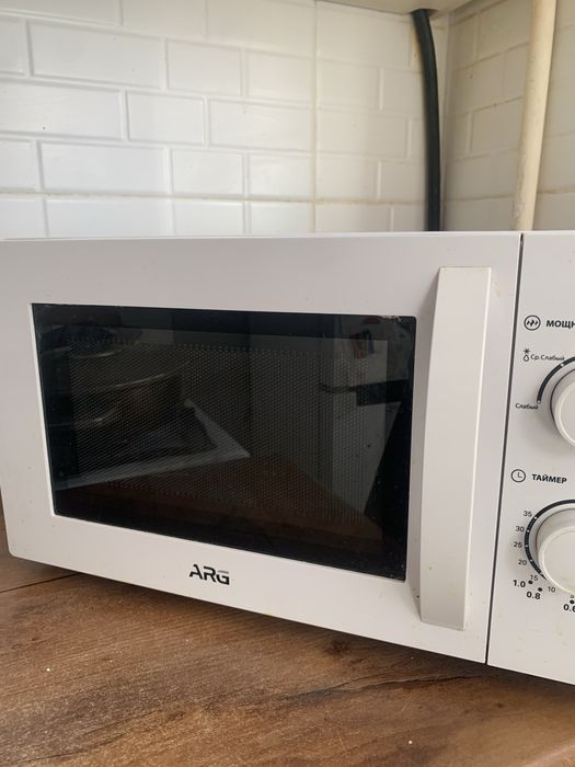 Продаю микроволновую печь