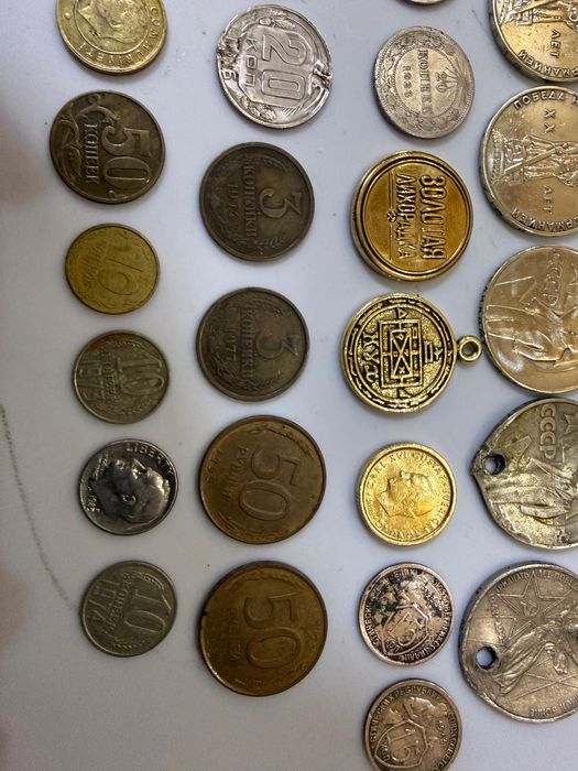 SSSR eski tangalar to‘plami komlikt sotiladi