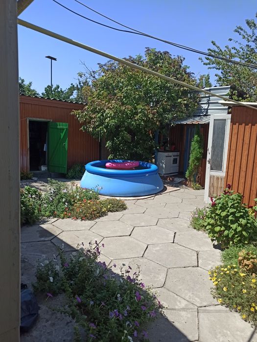 Продается дом с земельным участком