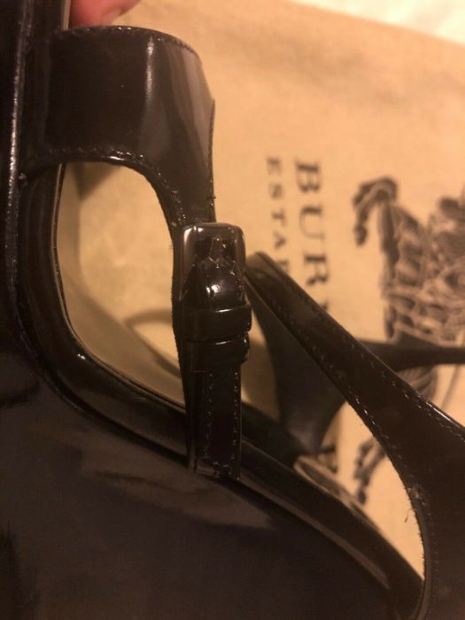 BURBERRY Wedge черни сандали/лак номер-37