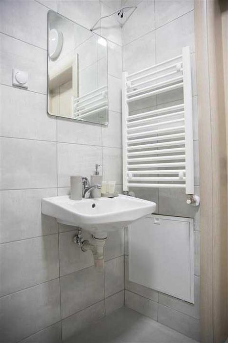 Продава се Двустаен апартамент в София, Център - 70 кв.м за 2643 €/кв.м - Снимка #3