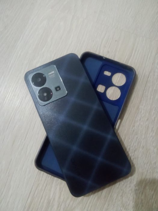 Телефон Vivo Y35 продам