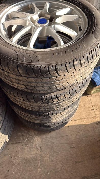 Продам Диска с шинами