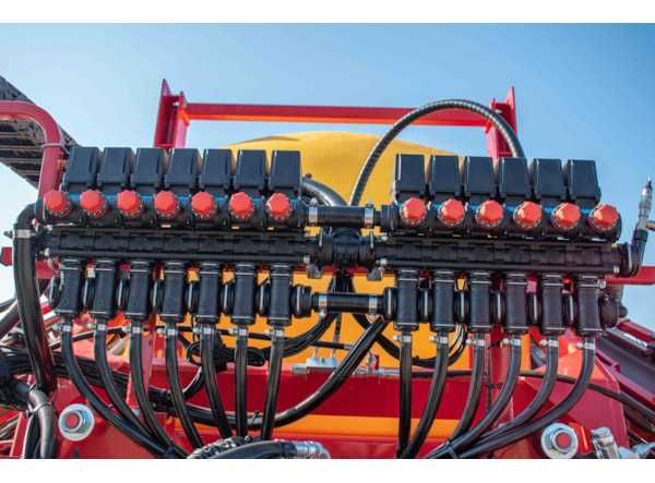 Masina de erbicidat tractata Projet Lord 3200 / BDL 24M (280/20) NOUA