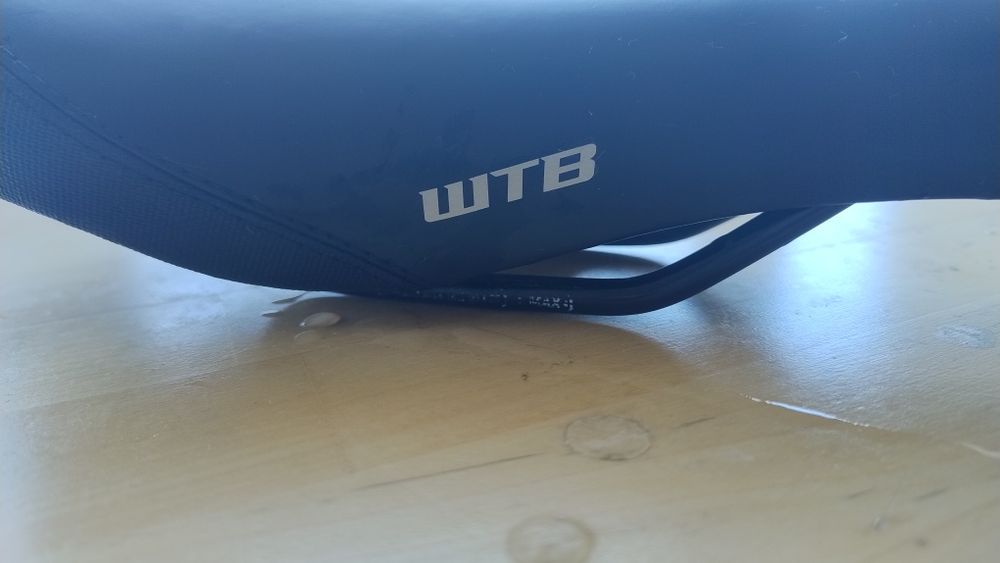 Vand sa bicicleta