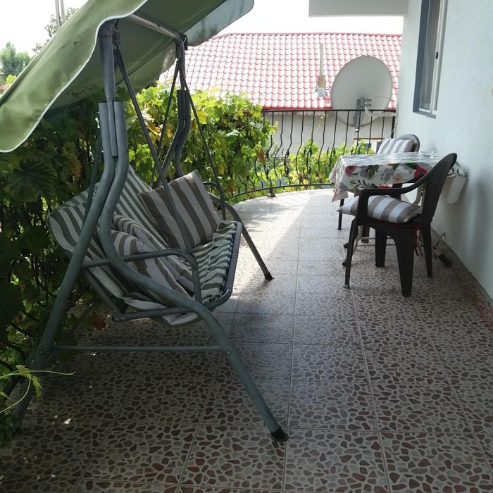 Casa / doua apartamente mari