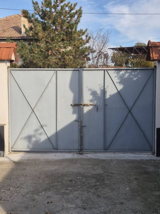 Гаражни врати /масивни/