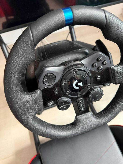 Vând Setup Complet Sim Racing, VR & Gaming 4K – PS5, Simulator Huzaro, TV SONY BRAVIA 3, Volan Logitech & PS VR2