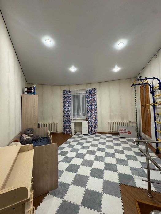 Продам 3 комнатную квартиру