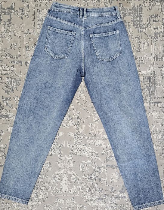 Jeans fete H&M  mărime 140
