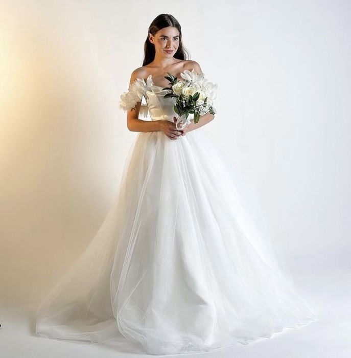 Продам новую свадебное платье