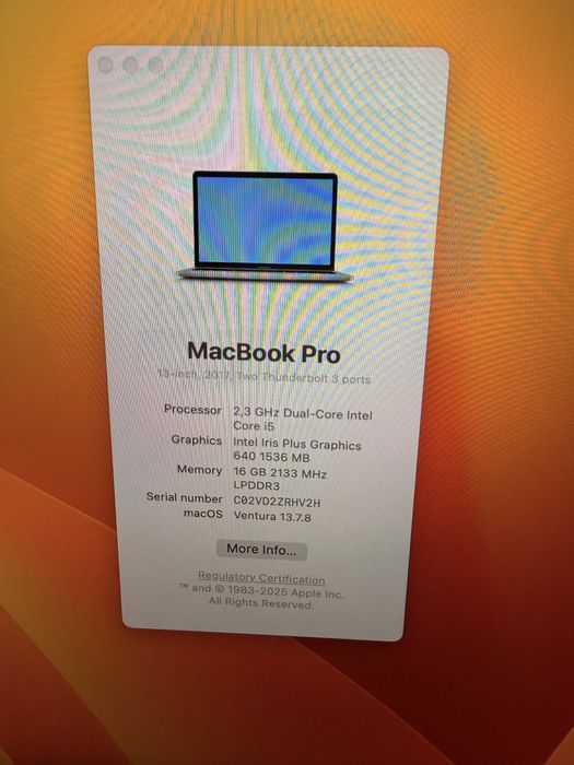 Macbook Pro 13 (16gb Ram 256SSD)