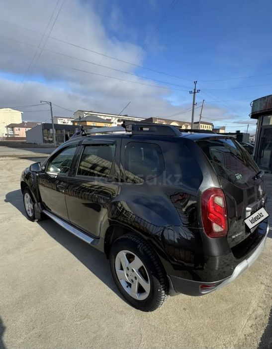 Автомобиль Renault Duster