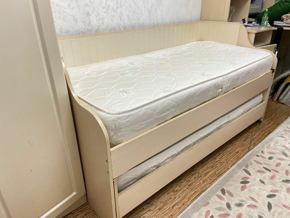 Детские две кровати