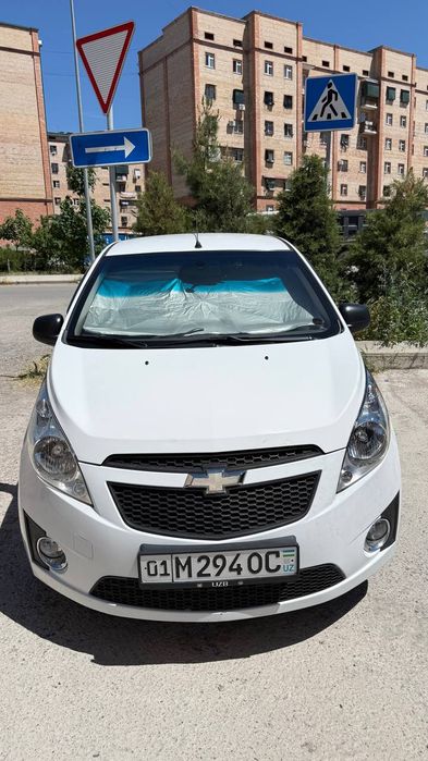 Спарк 2015(1 евро)автомат коробка,1 литр,пробег 109.000