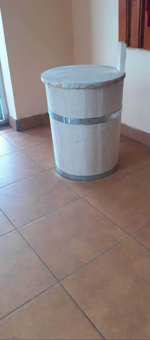 Putina branza/muraturi din lemn de brad