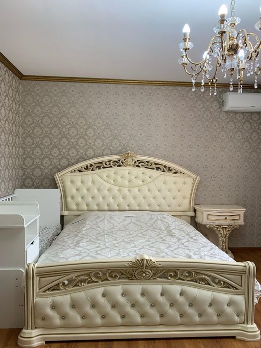 Спальный гарнитур