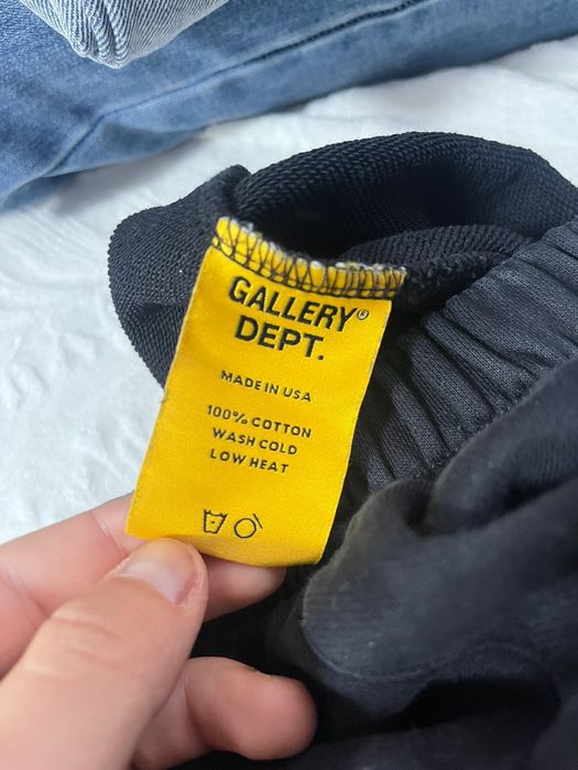 Pantaloni gallery dept