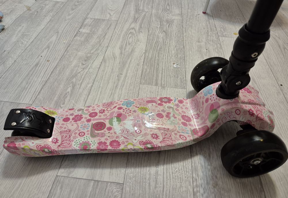 Самокат детский розовый